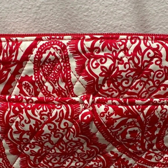 Vera Bradley Original Hipster in Paisley Key Red NWOT zipper purse bag - Picture 4 of 8